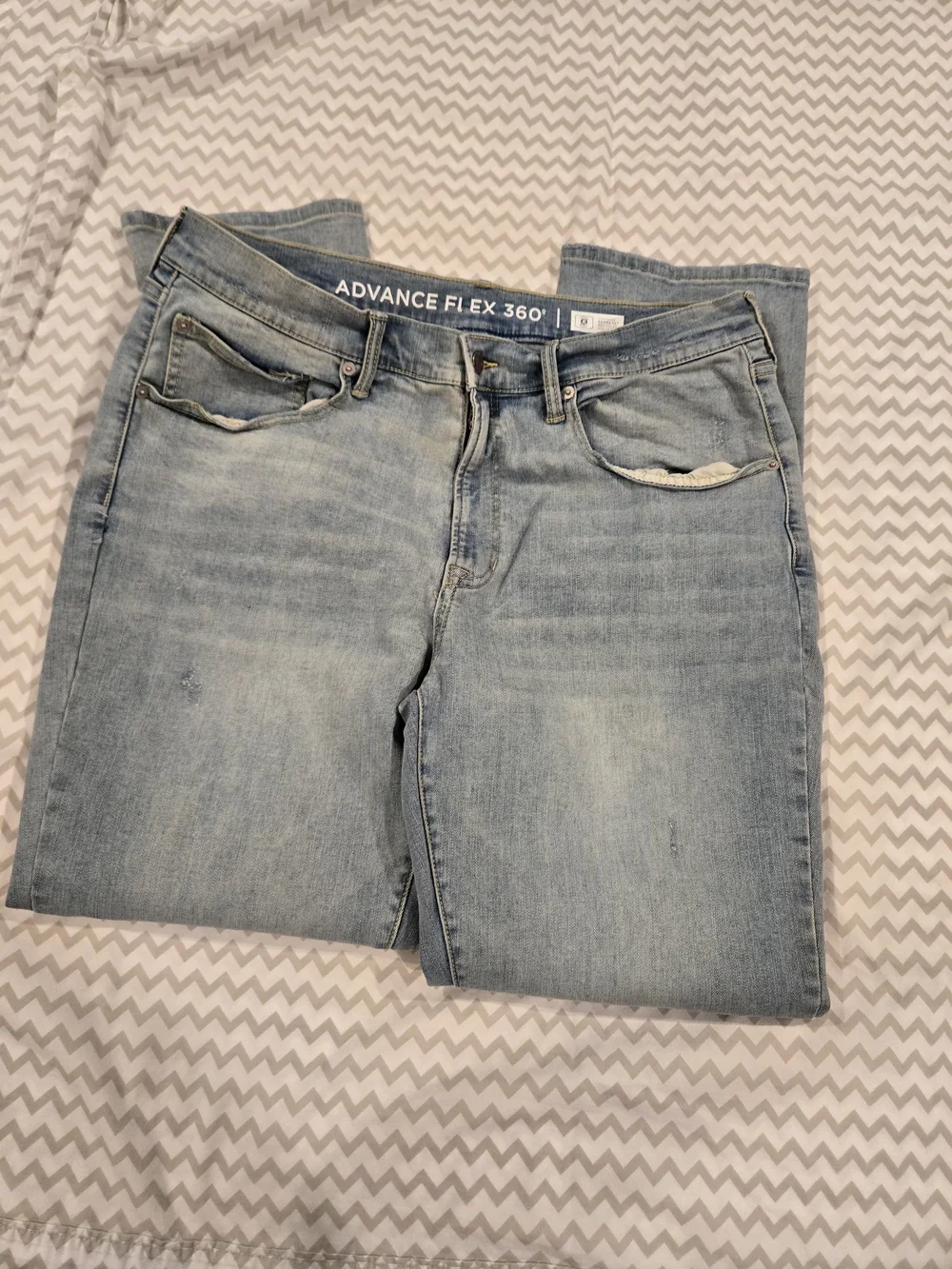 *Arizona Jean Co* Athletic Taper Jeans - Light Denim